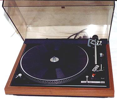 1242r.jpg (21473 bytes)